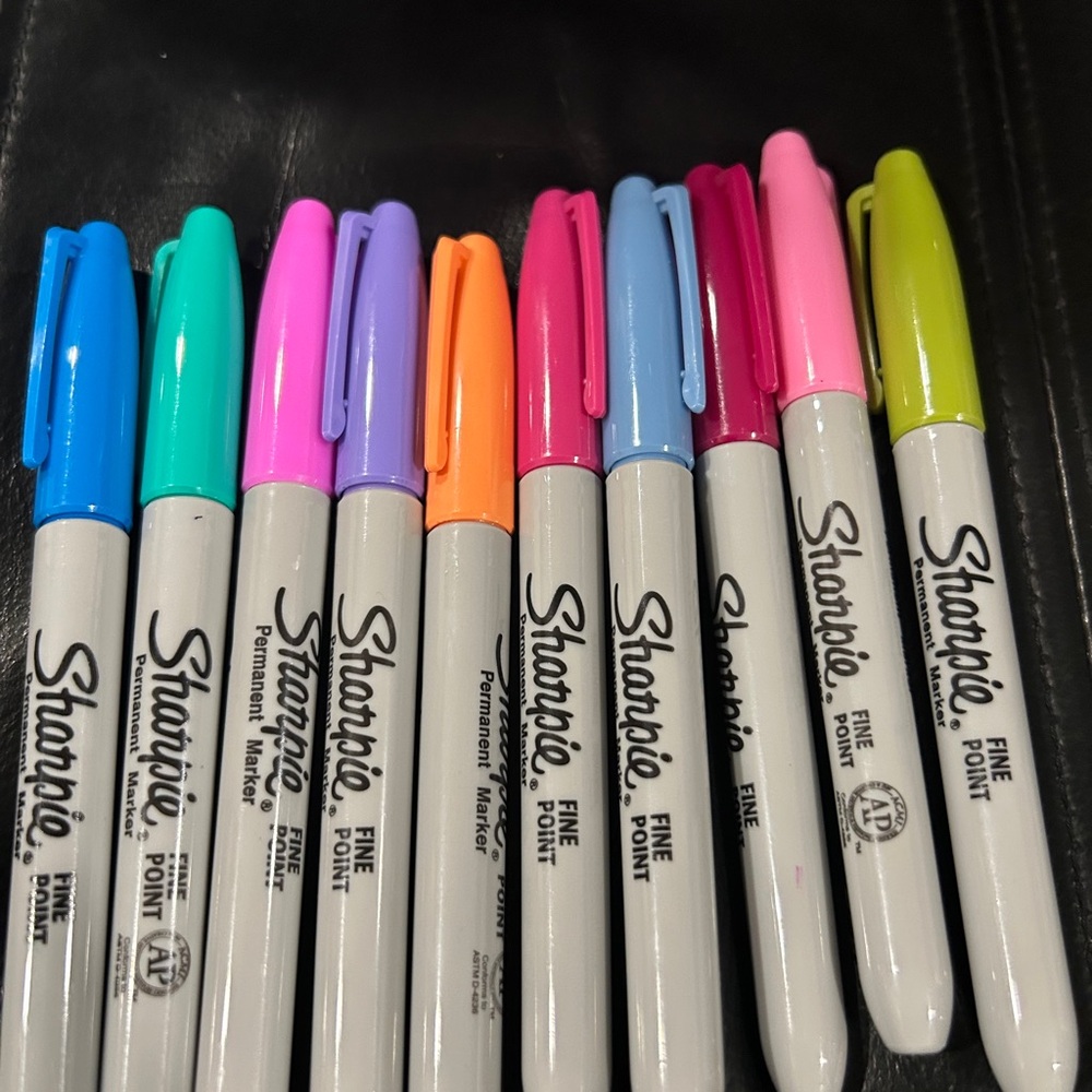 Sharpie Assorted Color Permanent Markers - Picture 5 of 6